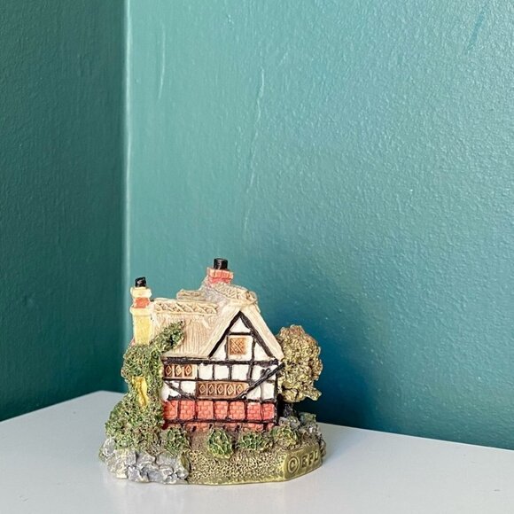 Miniature HOUSE FIGURINE The Aristocrat Collection EPL Tudor Cottage Collectible - Picture 4 of 9